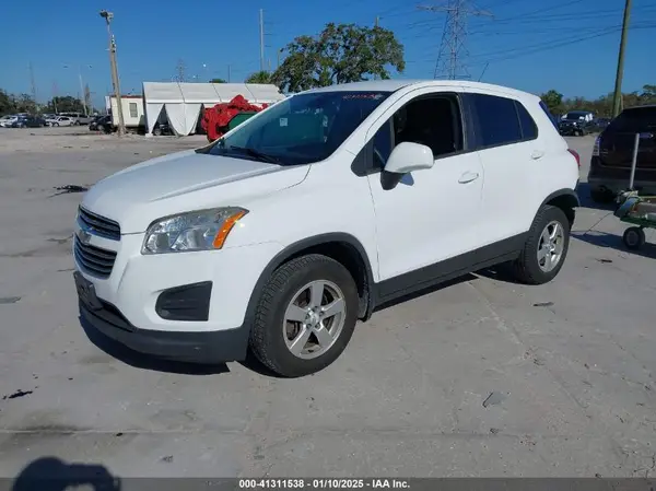 3GNCJNSB8GL128819 2016 CHEVROLET TRAX - Image 2
