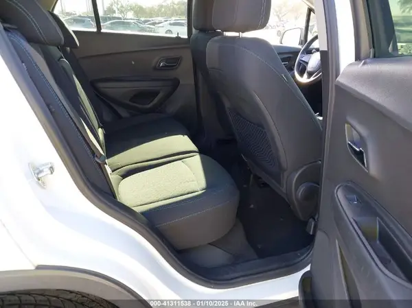 3GNCJNSB8GL128819 2016 CHEVROLET TRAX - Image 8