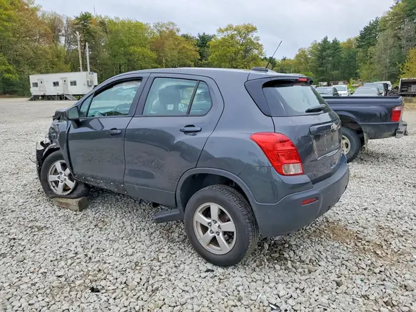 3GNCJNSB8GL246806 2016 CHEVROLET TRAX - Image 2
