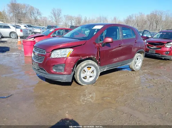 3GNCJNSB8GL254050 2016 CHEVROLET TRAX - Image 2