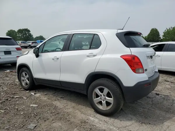 3GNCJNSB8GL254517 2016 CHEVROLET TRAX - Image 2