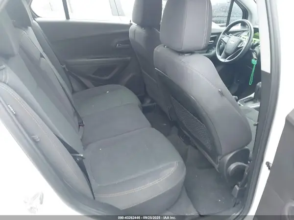 3GNCJNSB8HL221521 2017 CHEVROLET TRAX - Image 8
