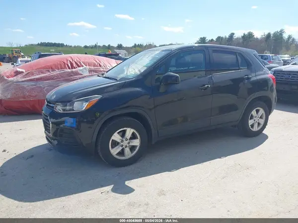 3GNCJNSB8HL236827 2017 CHEVROLET TRAX - Image 2