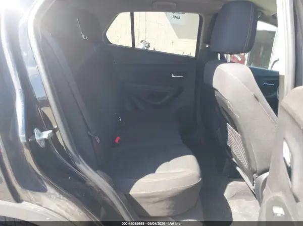 3GNCJNSB8HL236827 2017 CHEVROLET TRAX - Image 8