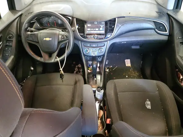 3GNCJNSB8HL270301 2017 CHEVROLET TRAX - Image 8