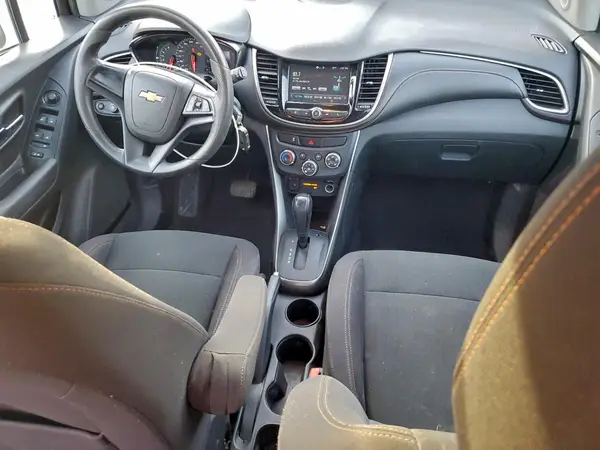 3GNCJNSB8HL282304 2017 CHEVROLET TRAX - Image 8