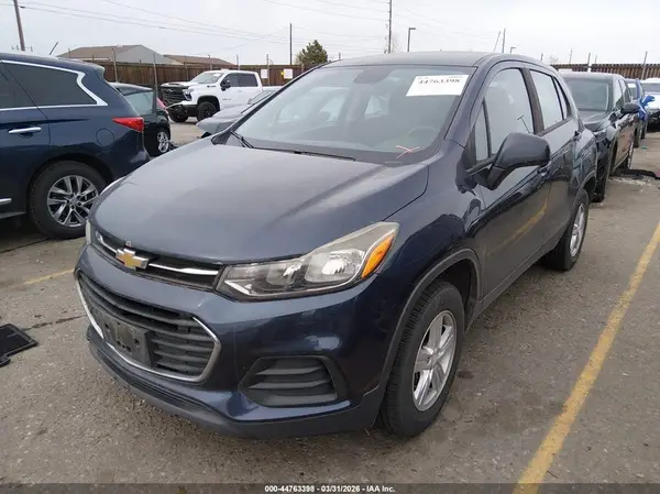 3GNCJNSB8JL171435 2018 CHEVROLET TRAX - Image 2