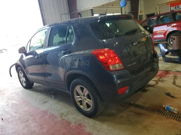 3GNCJNSB8JL203851 2018 CHEVROLET TRAX - Image 2