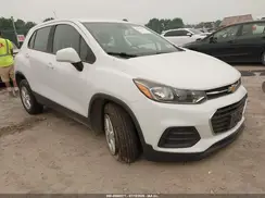 3GNCJNSB8JL327649 2018 CHEVROLET TRAX