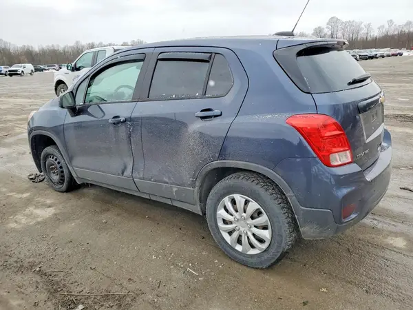 3GNCJNSB8JL372767 2018 CHEVROLET TRAX - Image 2