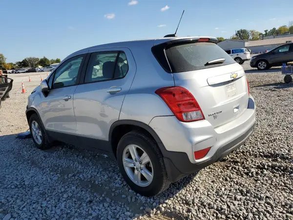 3GNCJNSB8KL110927 2019 CHEVROLET TRAX - Image 2