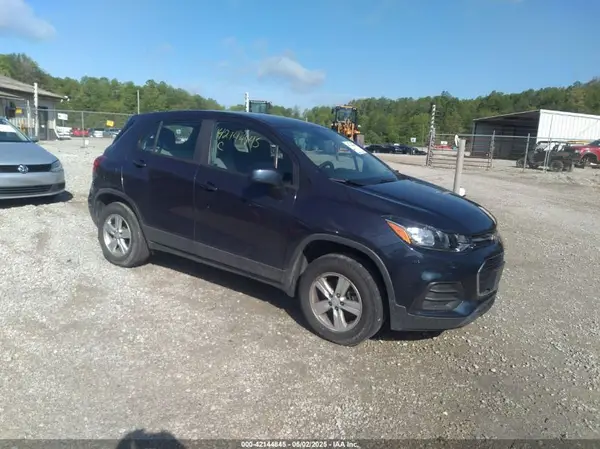 3GNCJNSB8KL142227 2019 CHEVROLET TRAX - Image 1