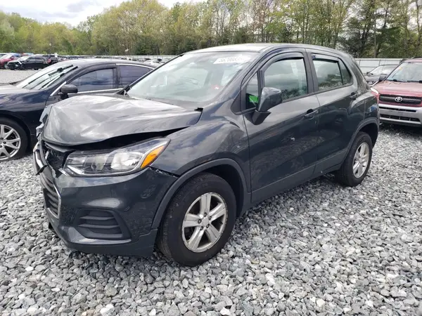 3GNCJNSB8KL185627 2019 CHEVROLET TRAX - Image 1