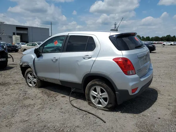 3GNCJNSB8KL251853 2019 CHEVROLET TRAX - Image 2