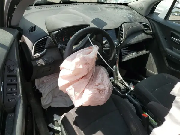 3GNCJNSB8KL251853 2019 CHEVROLET TRAX - Image 8