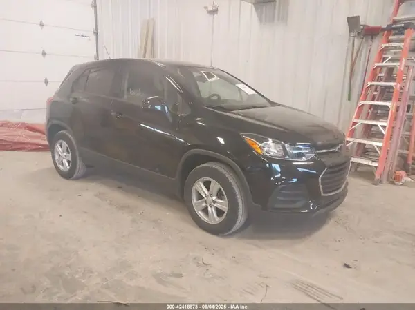 3GNCJNSB8LL121704 2020 CHEVROLET TRAX - Image 1