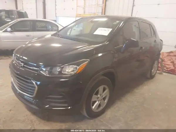 3GNCJNSB8LL121704 2020 CHEVROLET TRAX - Image 2