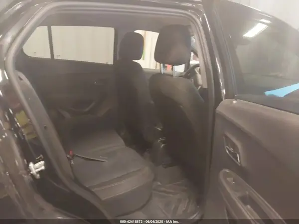 3GNCJNSB8LL121704 2020 CHEVROLET TRAX - Image 8