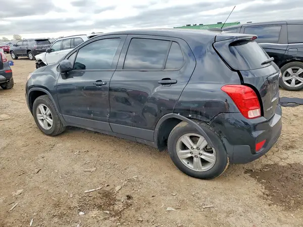 3GNCJNSB8LL130600 2020 CHEVROLET TRAX - Image 2