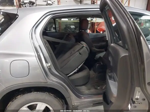 3GNCJNSB8LL183510 2020 CHEVROLET TRAX - Image 8