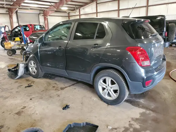 3GNCJNSB8LL190361 2020 CHEVROLET TRAX - Image 2