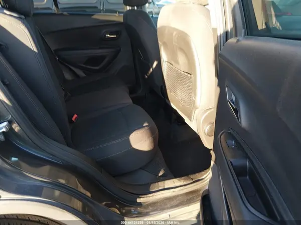 3GNCJNSB8LL192367 2020 CHEVROLET TRAX - Image 8