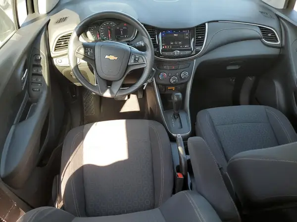 3GNCJNSB8LL205621 2020 CHEVROLET TRAX - Image 8