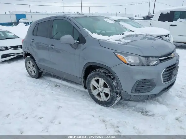 3GNCJNSB8LL233497 2020 CHEVROLET TRAX - Image 1
