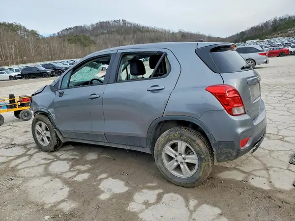 3GNCJNSB8LL248887 2020 CHEVROLET TRAX - Image 2