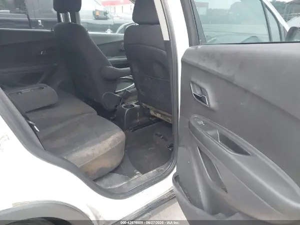 3GNCJNSB9GL141255 2016 CHEVROLET TRAX - Image 8