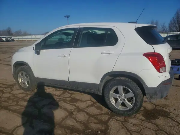 3GNCJNSB9GL221042 2016 CHEVROLET TRAX - Image 2