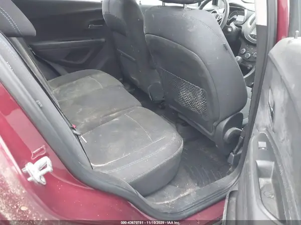3GNCJNSB9GL256017 2016 CHEVROLET TRAX - Image 8