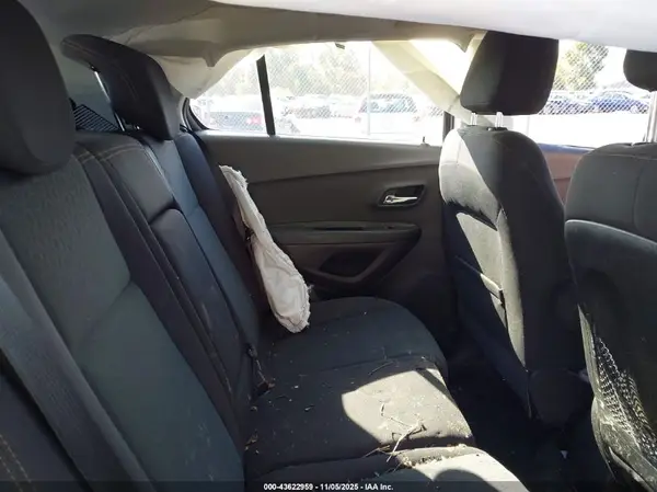 3GNCJNSB9HL238313 2017 CHEVROLET TRAX - Image 8
