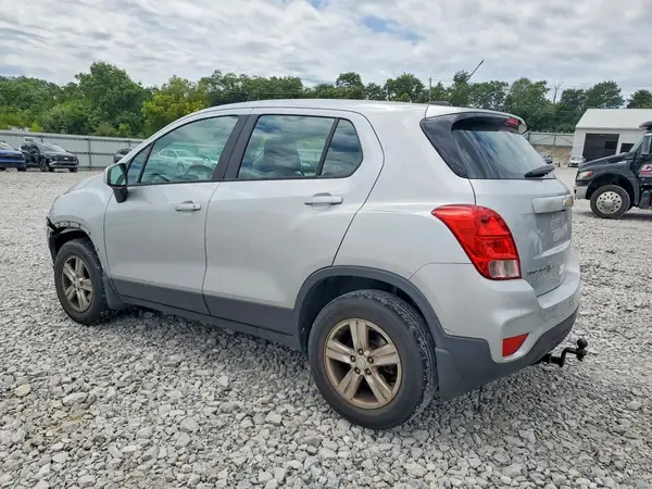 3GNCJNSB9HL270906 2017 CHEVROLET TRAX - Image 2