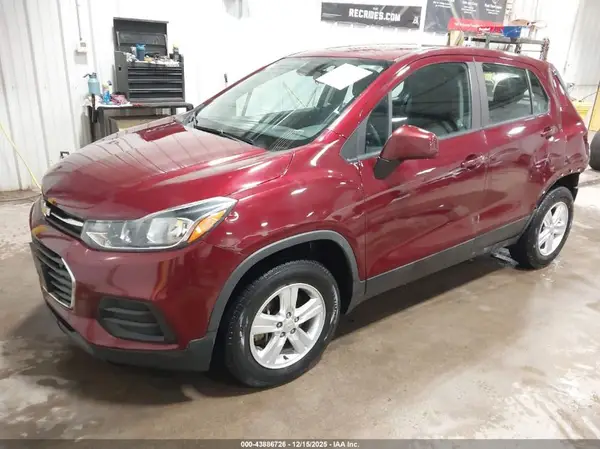 3GNCJNSB9HL276186 2017 CHEVROLET TRAX - Image 2