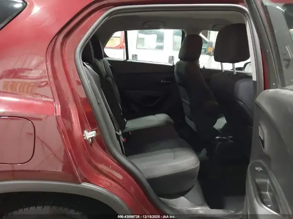 3GNCJNSB9HL276186 2017 CHEVROLET TRAX - Image 8