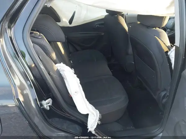 3GNCJNSB9HL279556 2017 CHEVROLET TRAX - Image 8
