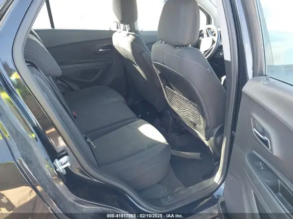 3GNCJNSB9JL192391 2018 CHEVROLET TRAX - Image 8