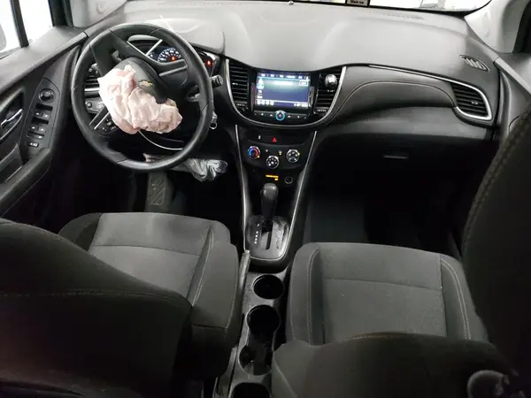 3GNCJNSB9JL235983 2018 CHEVROLET TRAX - Image 8