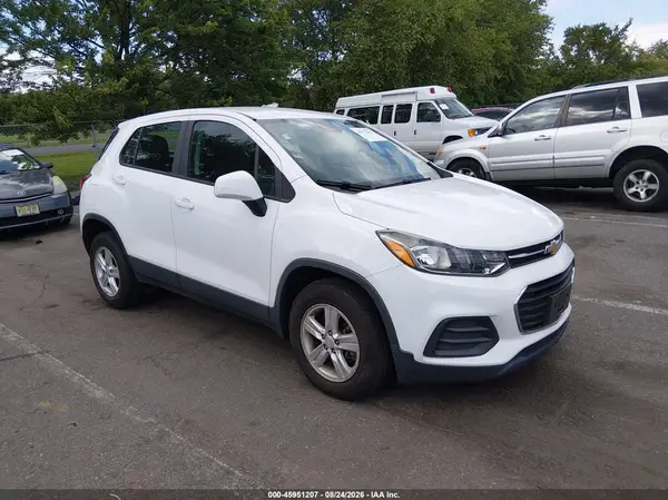 3GNCJNSB9JL328437 2018 CHEVROLET TRAX - Image 1