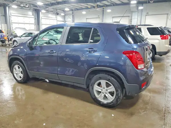 3GNCJNSB9KL230591 2019 CHEVROLET TRAX - Image 2