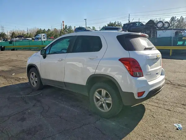 3GNCJNSB9KL234284 2019 CHEVROLET TRAX - Image 2