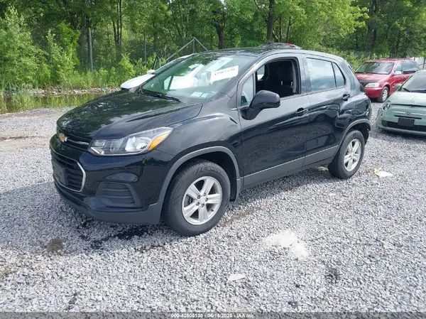 3GNCJNSB9KL288846 2019 CHEVROLET TRAX - Image 2