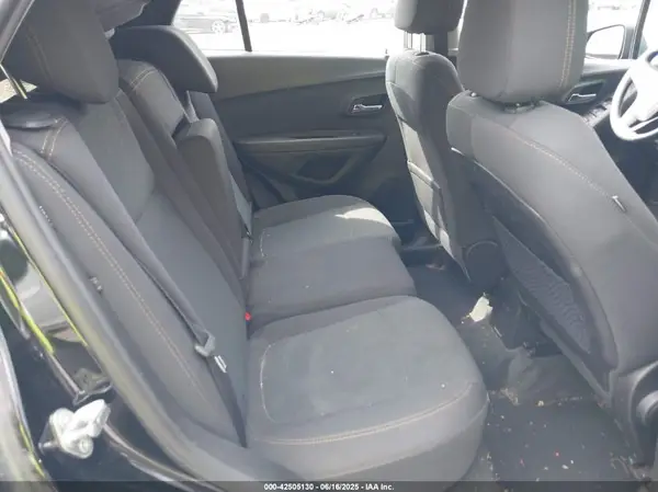 3GNCJNSB9KL288846 2019 CHEVROLET TRAX - Image 8