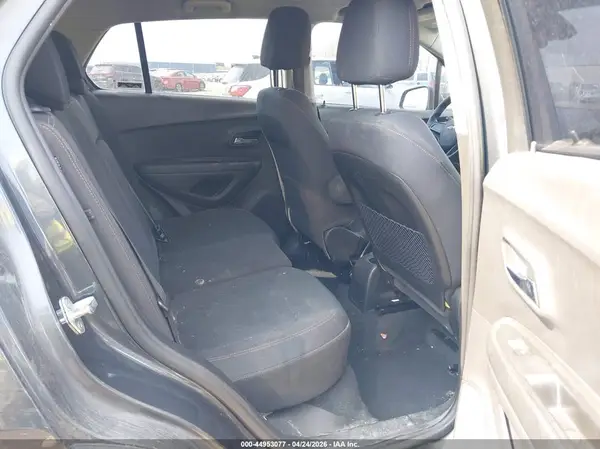 3GNCJNSB9KL319075 2019 CHEVROLET TRAX - Image 8