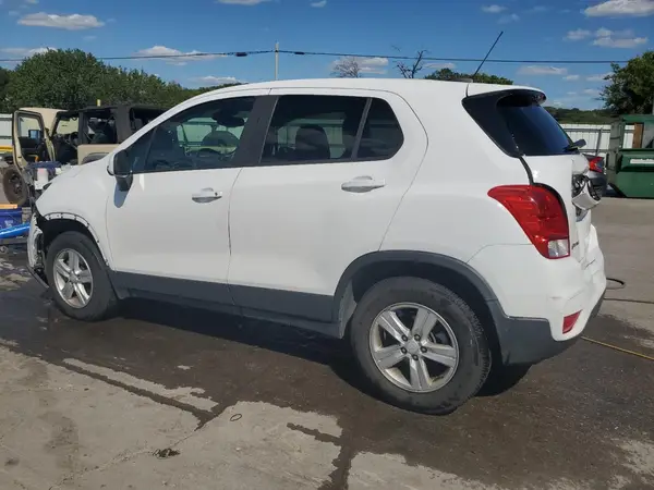 3GNCJNSB9LL144487 2020 CHEVROLET TRAX - Image 2