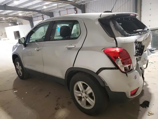 3GNCJNSB9LL163069 2020 CHEVROLET TRAX - Image 2