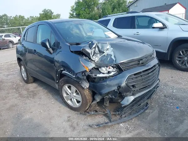 3GNCJNSB9LL188831 2020 CHEVROLET TRAX - Image 1