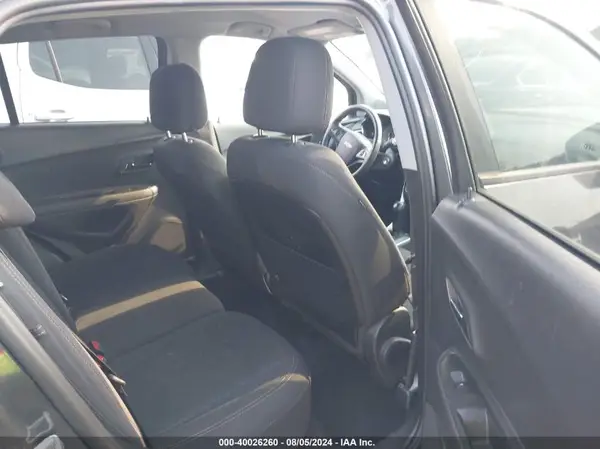 3GNCJNSB9LL188831 2020 CHEVROLET TRAX - Image 8