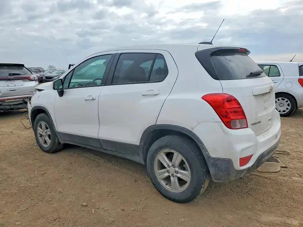 3GNCJNSB9LL305212 2020 CHEVROLET TRAX - Image 2